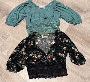 Urban Outfitters Lace-Trimmed Puff-Sleeve Crop Top Bundle, Size S